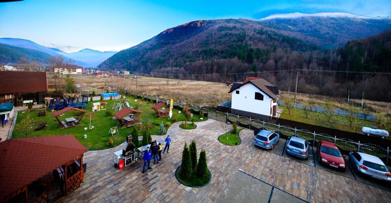 Pensiunea Grande Lepşa Exterior foto